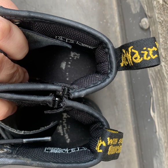 DR. MARTENS
Kids Black 1460 Softy Big Kids Boots - Picture 8 of 9